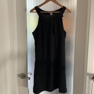 Black Sleeveless Dress